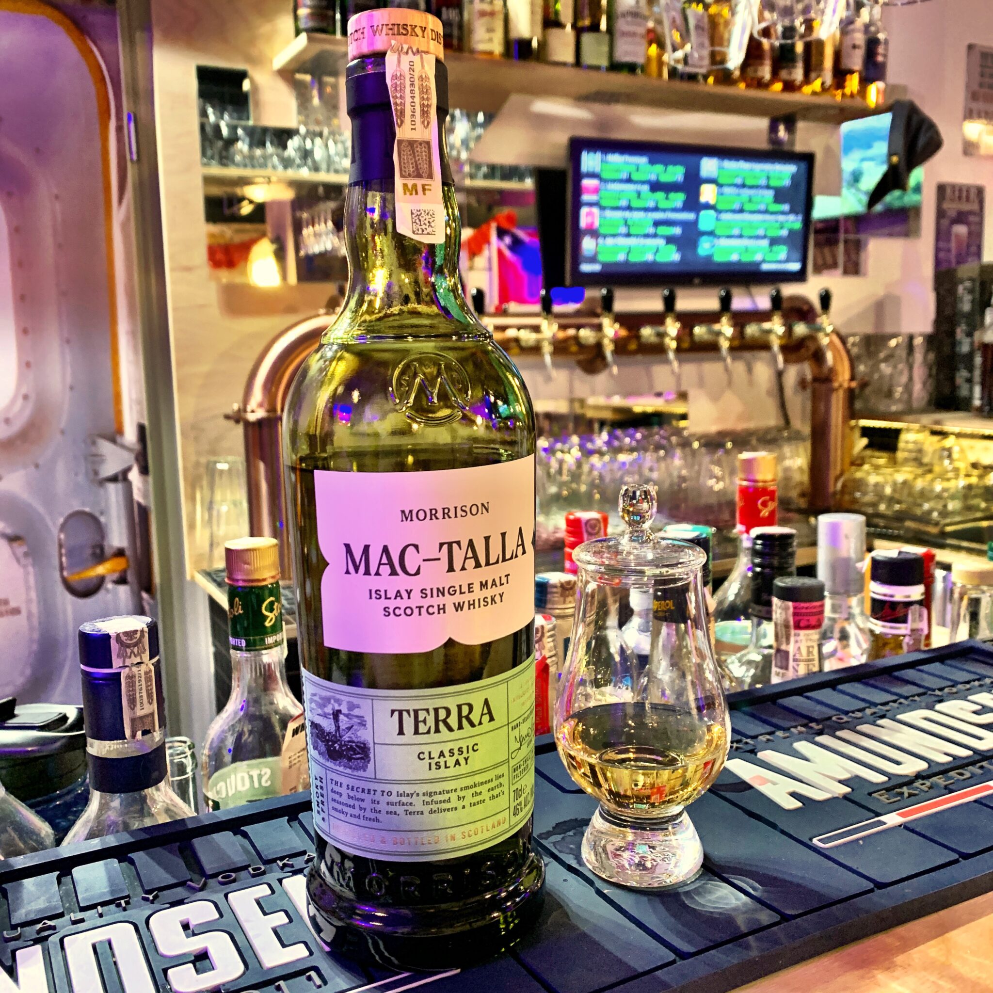 Whisky Bar • TOP GUN Grill Bar / Burgery / Żeberka / Steki • Gdańsk